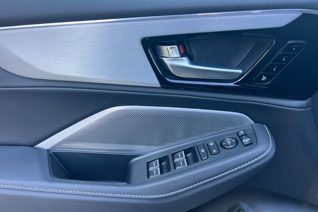 Certified 2026 Acura MDX w/ Technology Package AWD/4WD image 11