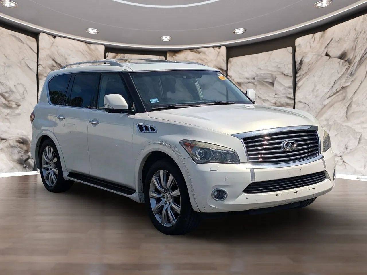 Used 2012 INFINITI QX56 4WD w/ Deluxe Touring Pkg image 17