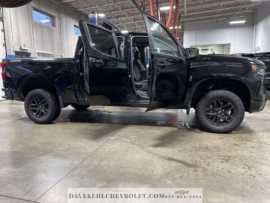 Used 2025 Chevrolet Silverado 1500 LT Trail Boss w/ LT Trail Boss Premium Package image 32