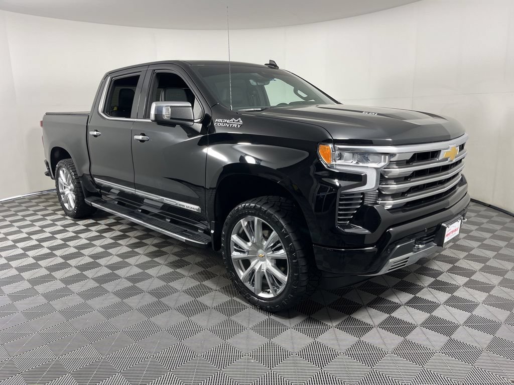 Certified 2023 Chevrolet Silverado 1500 High Country w/ Technology Package AWD/4WD image 16