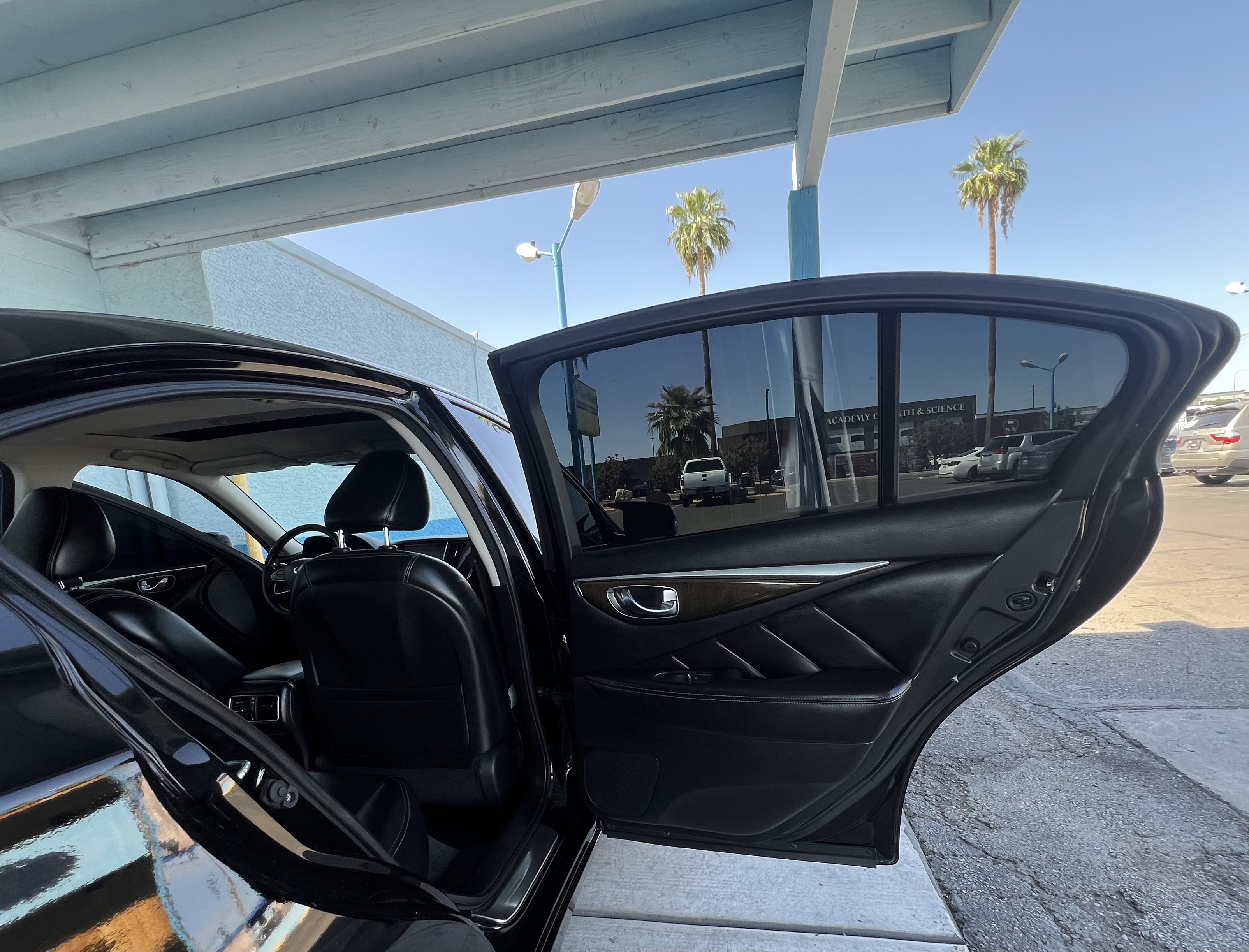 Used 2015 INFINITI Q50 Premium w/ Technology Package RWD image 22