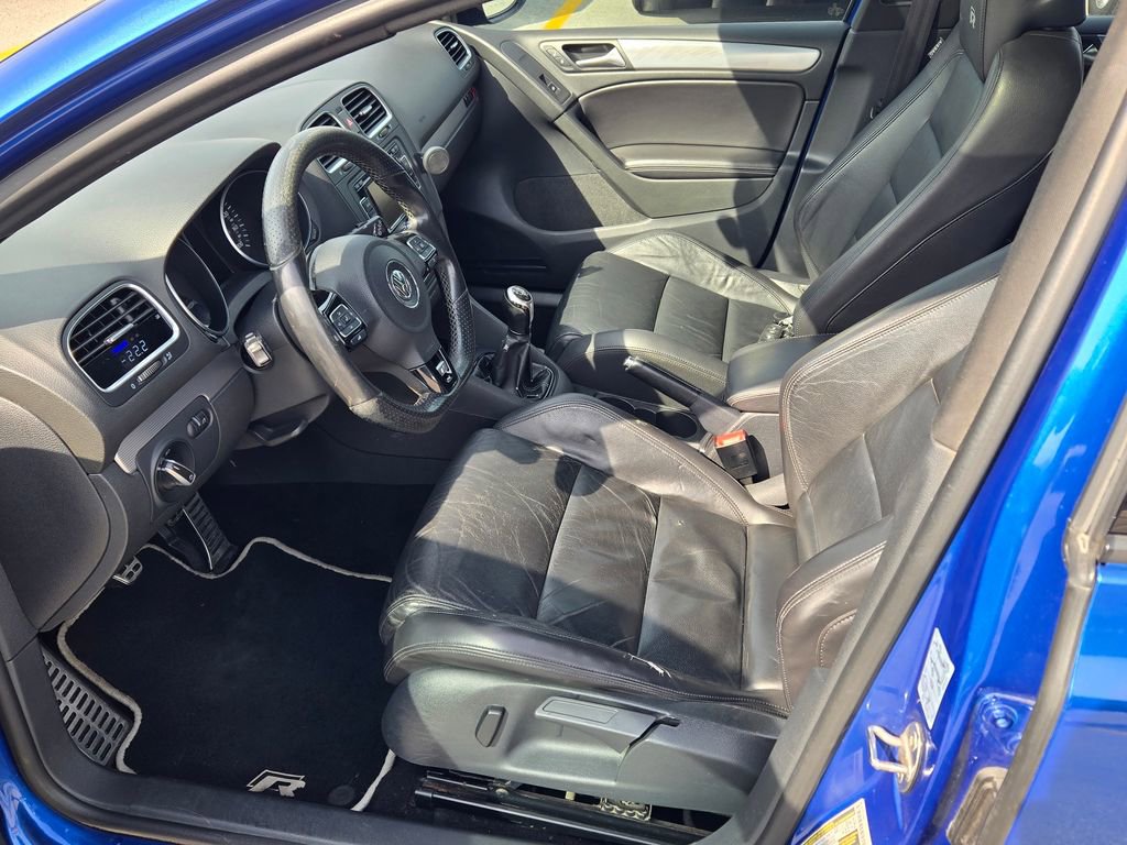 Used 2013 Volkswagen Golf R 4-Door image 30