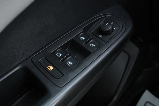 Used 2024 Volkswagen Taos SE AWD/4WD image 7