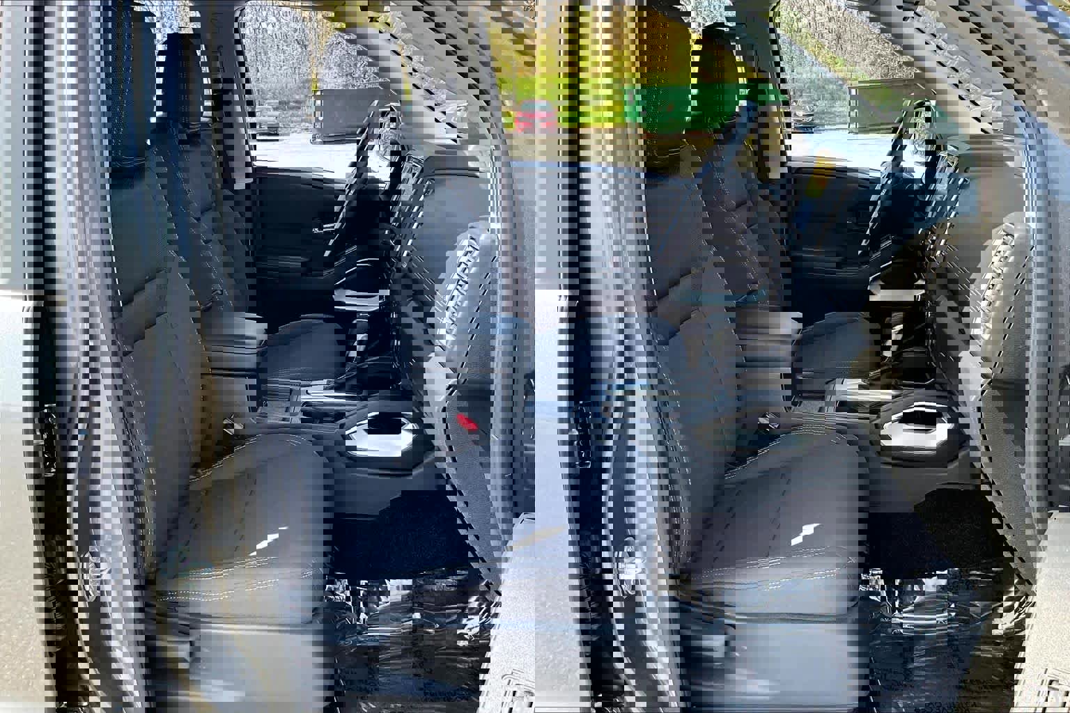 Used 2023 Nissan Frontier SV w/ Technology Package image 9