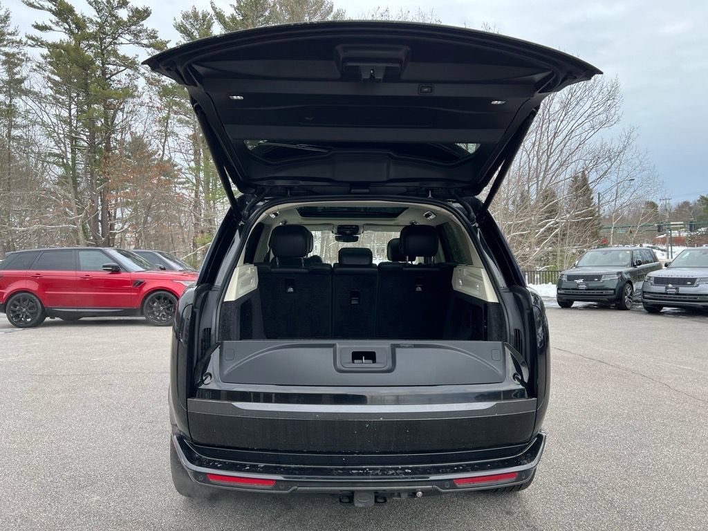 Used 2023 Land Rover Range Rover SE image 29