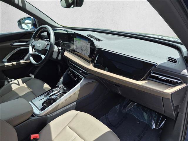 Certified 2025 Audi Q5 Premium w/ Convenience Package AWD/4WD image 23