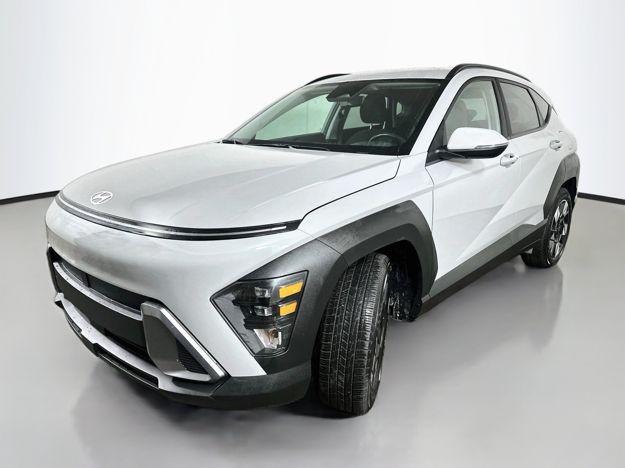 Certified 2024 Hyundai Kona SEL FWD image 3