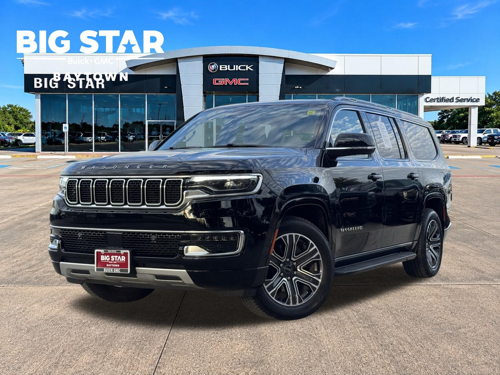 Used 2025 Jeep Wagoneer L Series II w/ 8-pass Seating Package AWD/4WD image 1