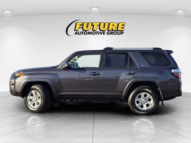 Certified 2022 Toyota 4Runner SR5 Premium w/ Moonroof Package RWD image 9