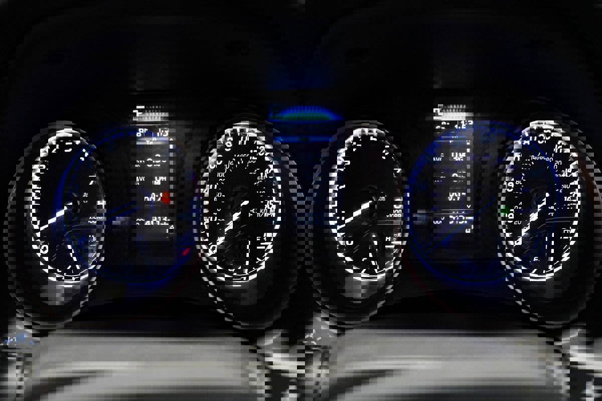 Used 2021 Toyota Camry SE w/ Carpet Mat Package (TMS) image 18