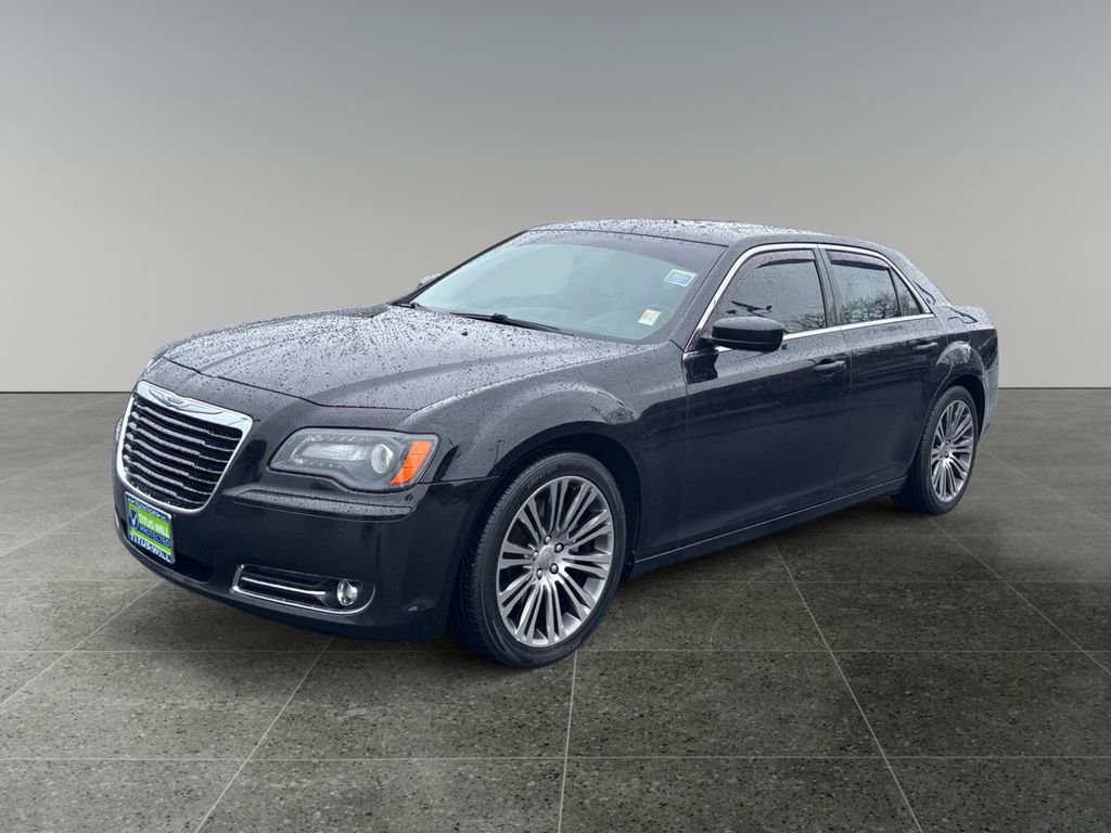 Used 2013 Chrysler 300 S image 3