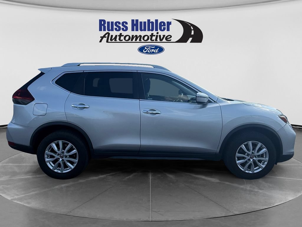 Used 2018 Nissan Rogue SV AWD/4WD image 8