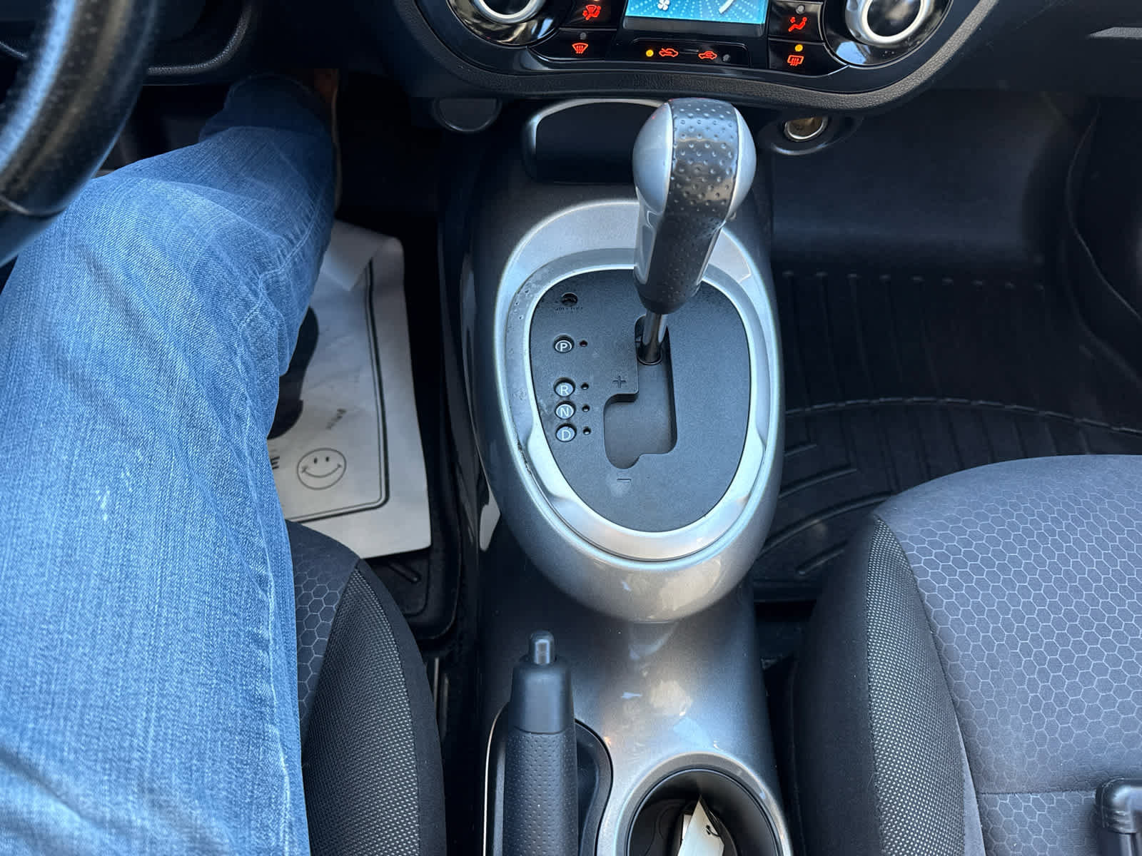 Used 2012 Nissan Juke SV image 21