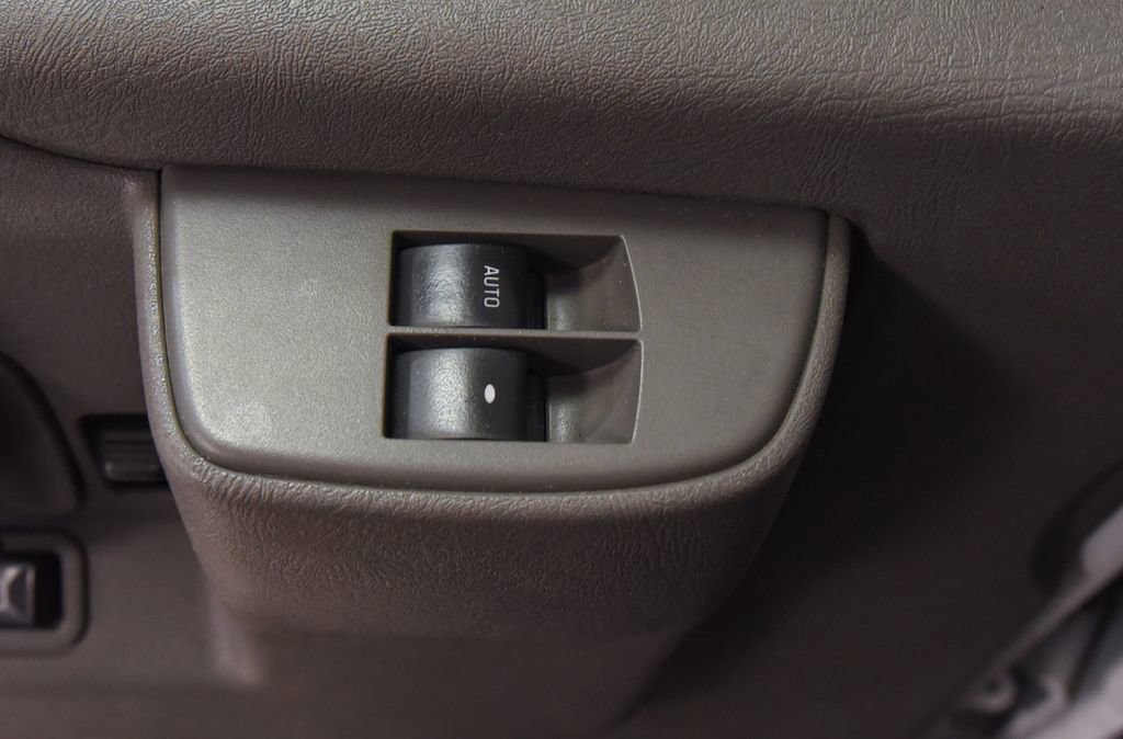 Used 2017 Chevrolet Express 3500 LT w/ LT Preferred Equipment Group image 16