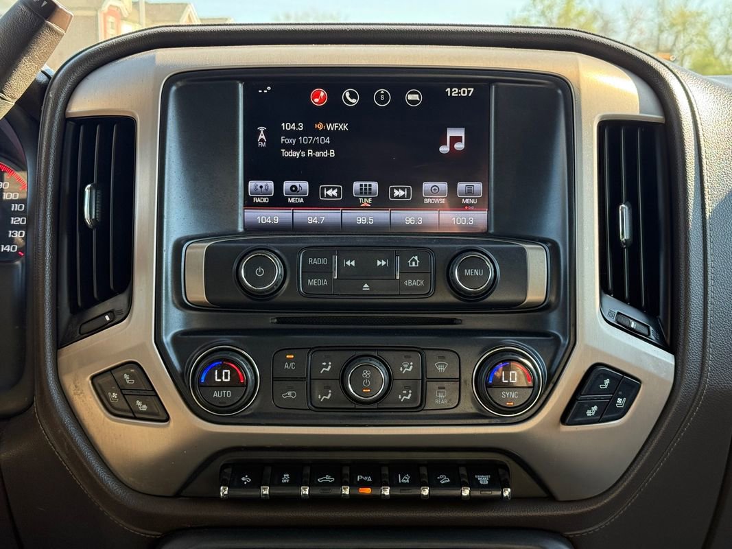 Used 2016 GMC Sierra 2500 Denali w/ Duramax Plus Package AWD/4WD image 27