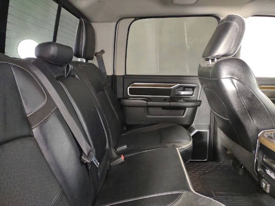 Used 2023 RAM 2500 Laramie AWD/4WD image 16