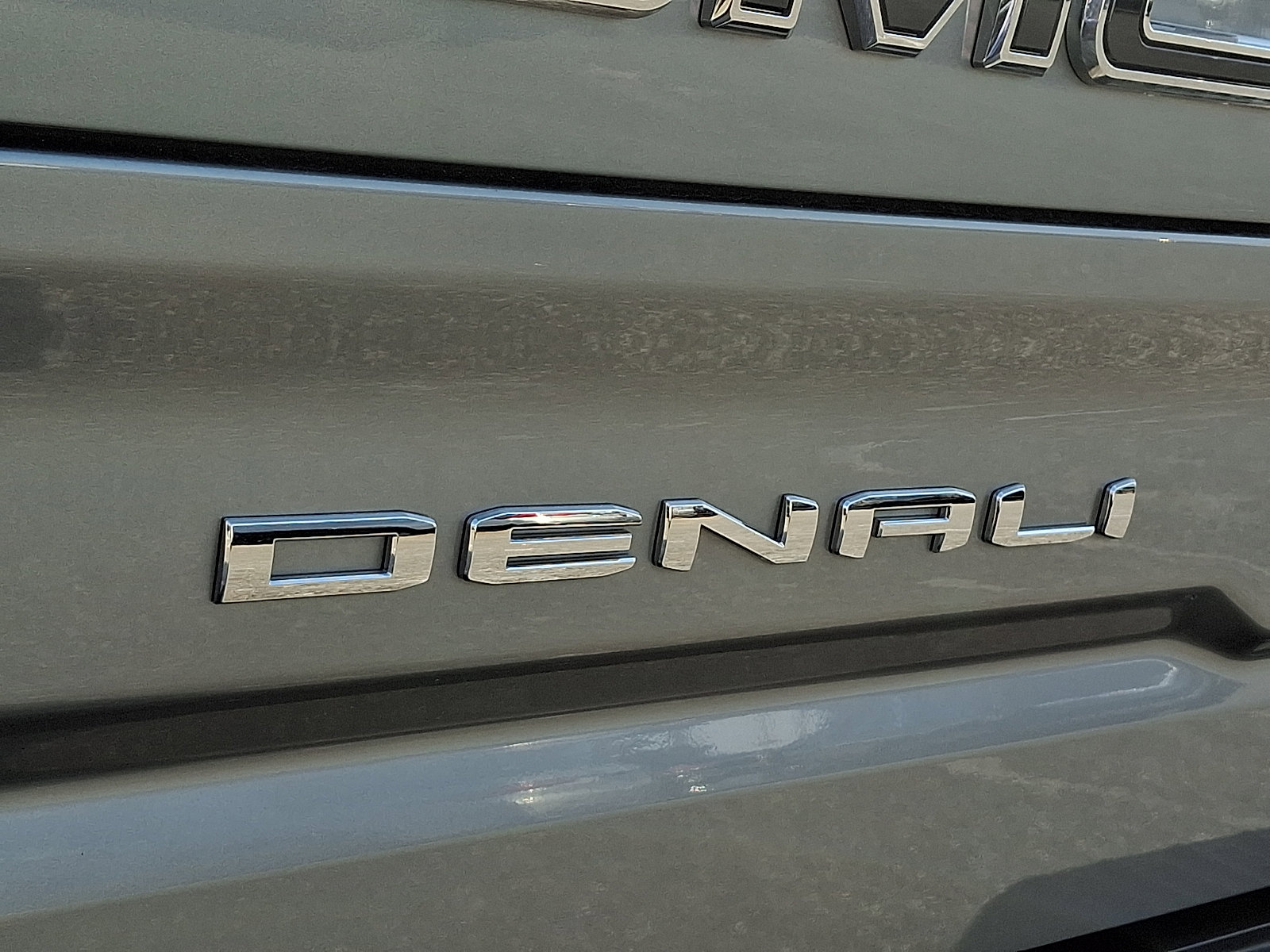 Used 2025 GMC Sierra 1500 Denali Ultimate image 32