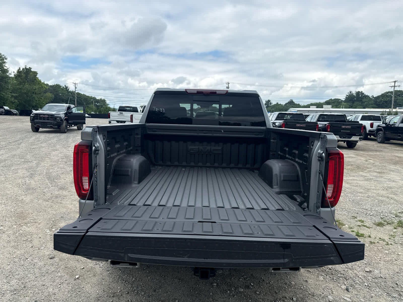 New 2026 GMC Sierra 1500 Denali w/ Technology Package AWD/4WD image 10