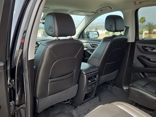 Used 2021 Chevrolet Traverse RS w/ LPO, Cargo Package FWD image 21