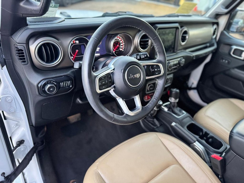 Used 2018 Jeep Wrangler Unlimited Rubicon w/ Dual Top Group image 13