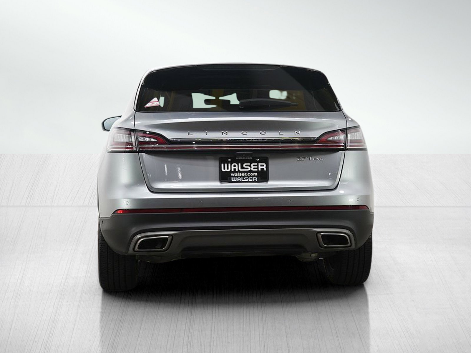 Used 2020 Lincoln Nautilus Reserve w/ Equipment Group 201A image 5