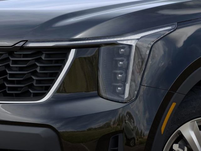 Certified 2025 Kia Sorento LX image 11