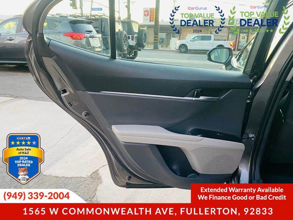 Used 2020 Toyota Camry LE FWD image 21