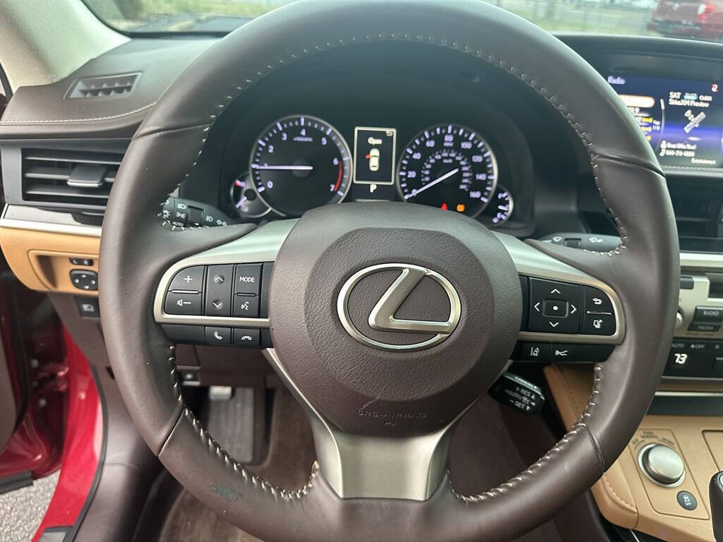 Used 2018 Lexus ES 350 w/ Accessory Package 2 FWD image 22