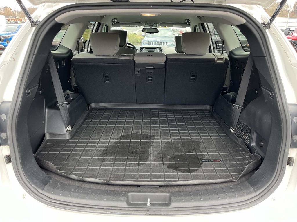 Used 2016 Hyundai Santa Fe SE image 18