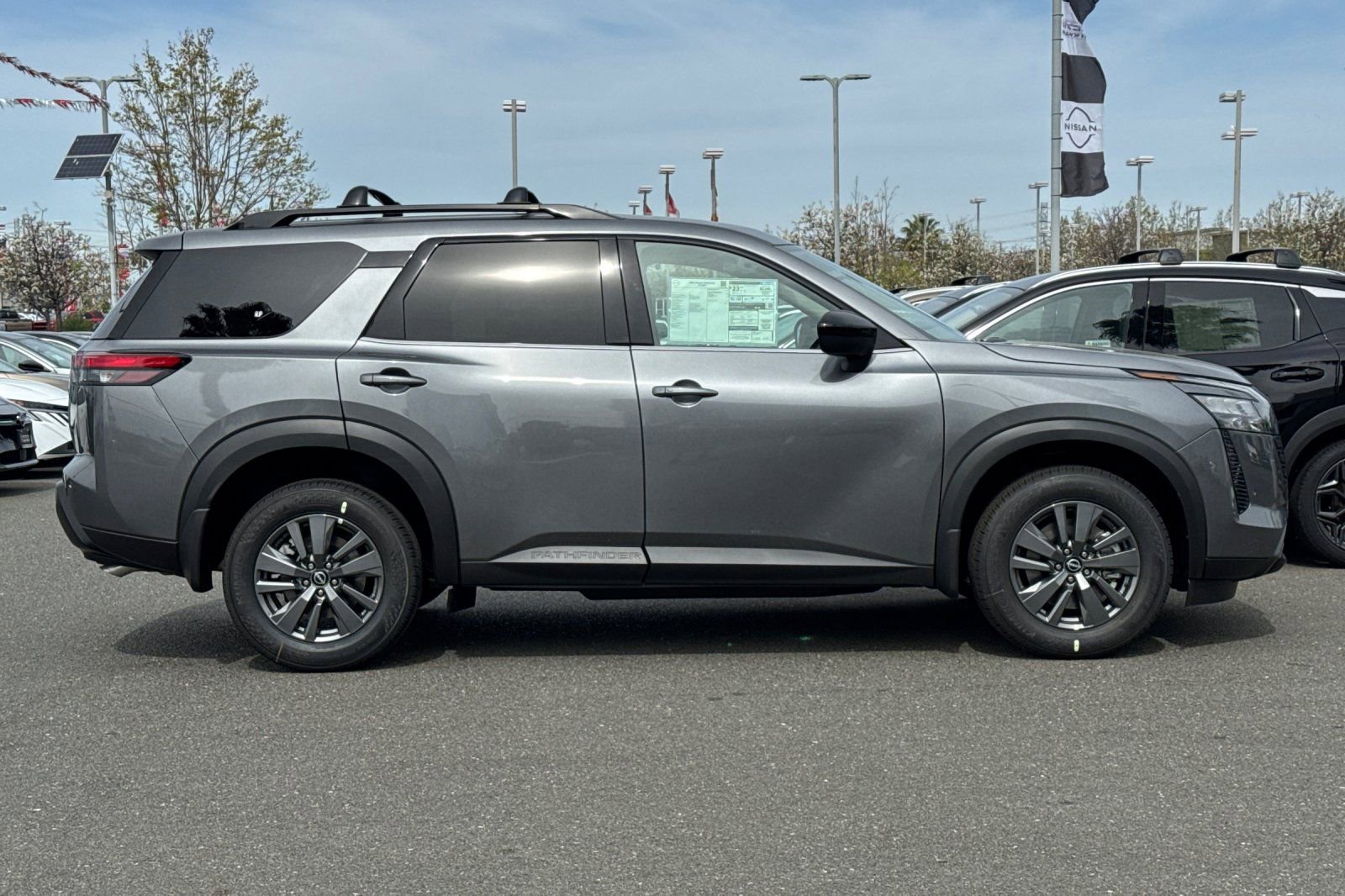 New 2026 Nissan Pathfinder SV image 3