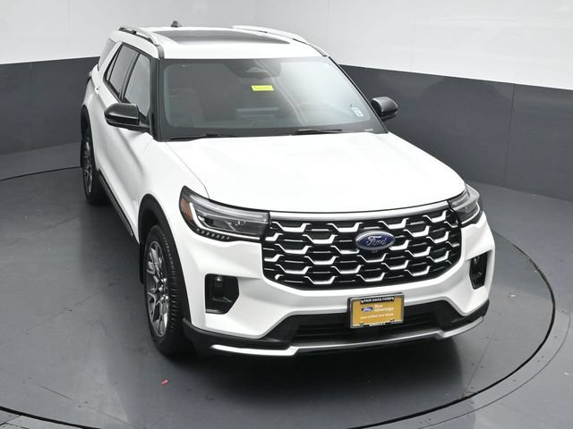 Certified 2025 Ford Explorer Platinum w/ Ultimate Package AWD/4WD image 49