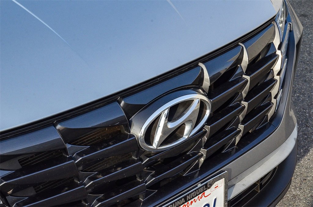 Certified 2023 Hyundai Tucson SE image 12