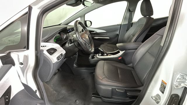 Used 2020 Chevrolet Bolt Premier w/ Infotainment Package FWD image 11