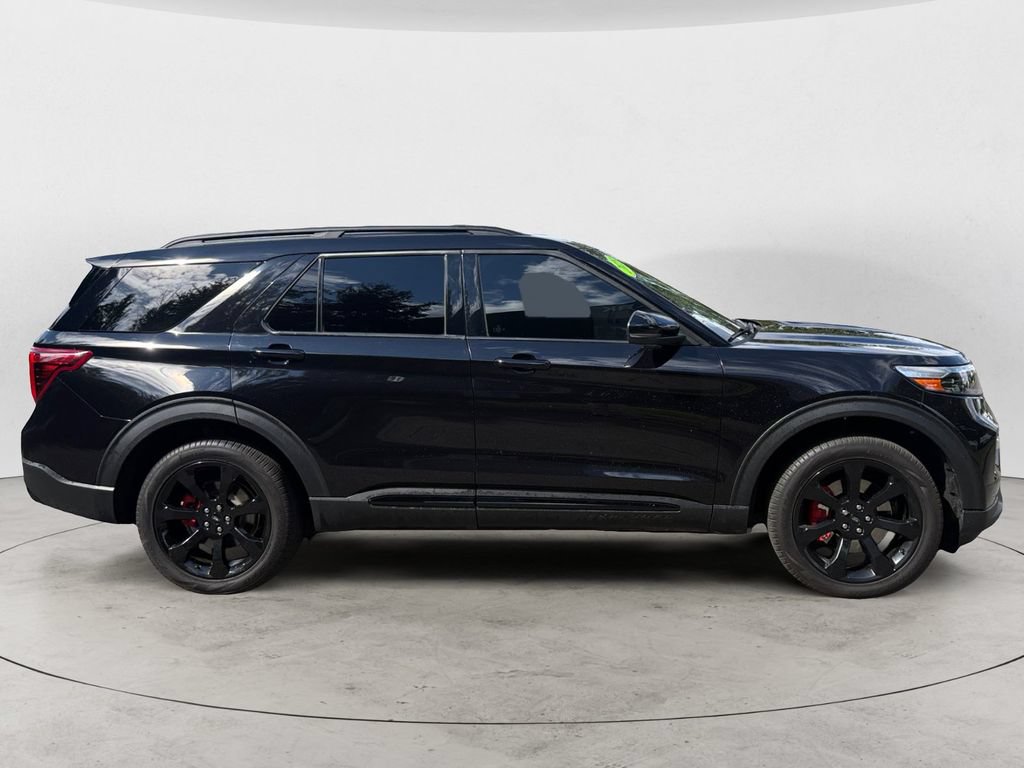 Certified 2023 Ford Explorer ST w/ Technology Package AWD/4WD image 4