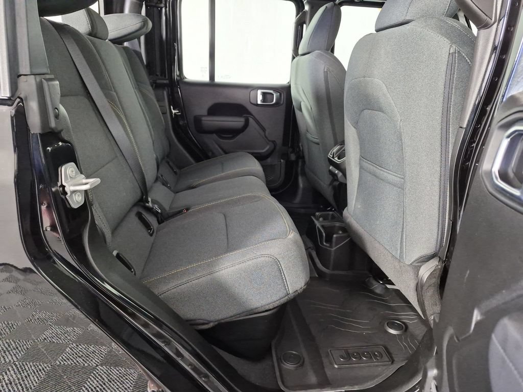 Used 2025 Jeep Gladiator Sport AWD/4WD image 31