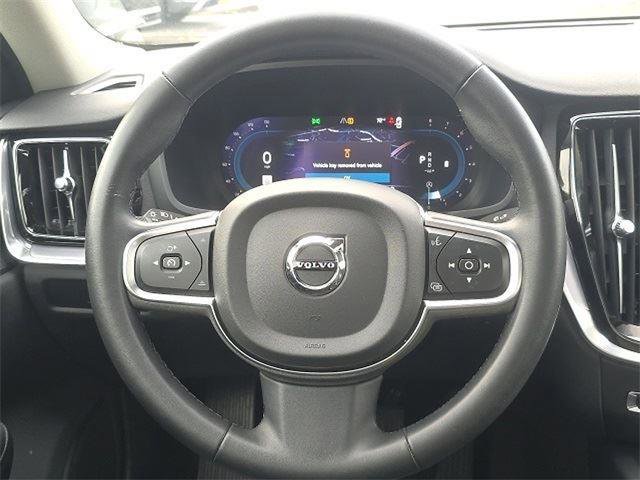 Used 2024 Volvo S60 B5 Core image 9