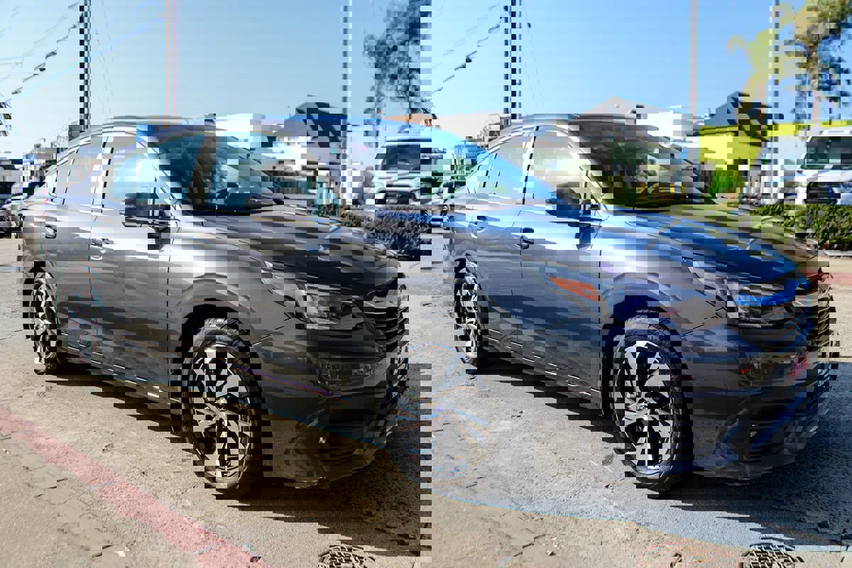 Used 2020 Subaru Legacy Premium image 8