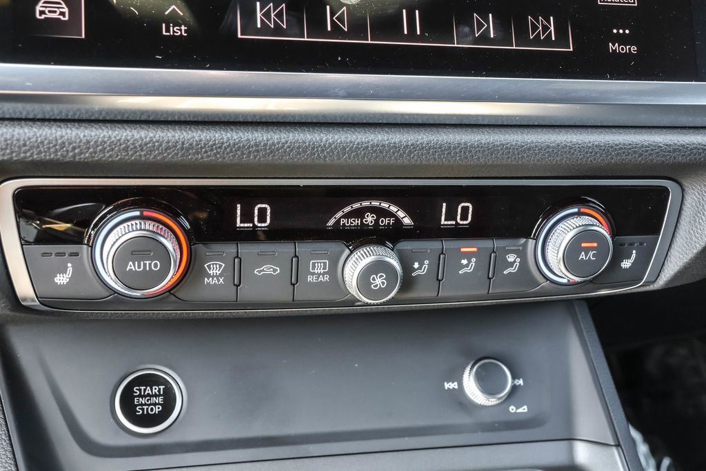 Used 2024 Audi Q3 2.0T Premium w/ Convenience Package image 37