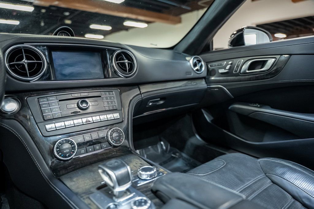 Used 2017 Mercedes-Benz SL 63 AMG image 40