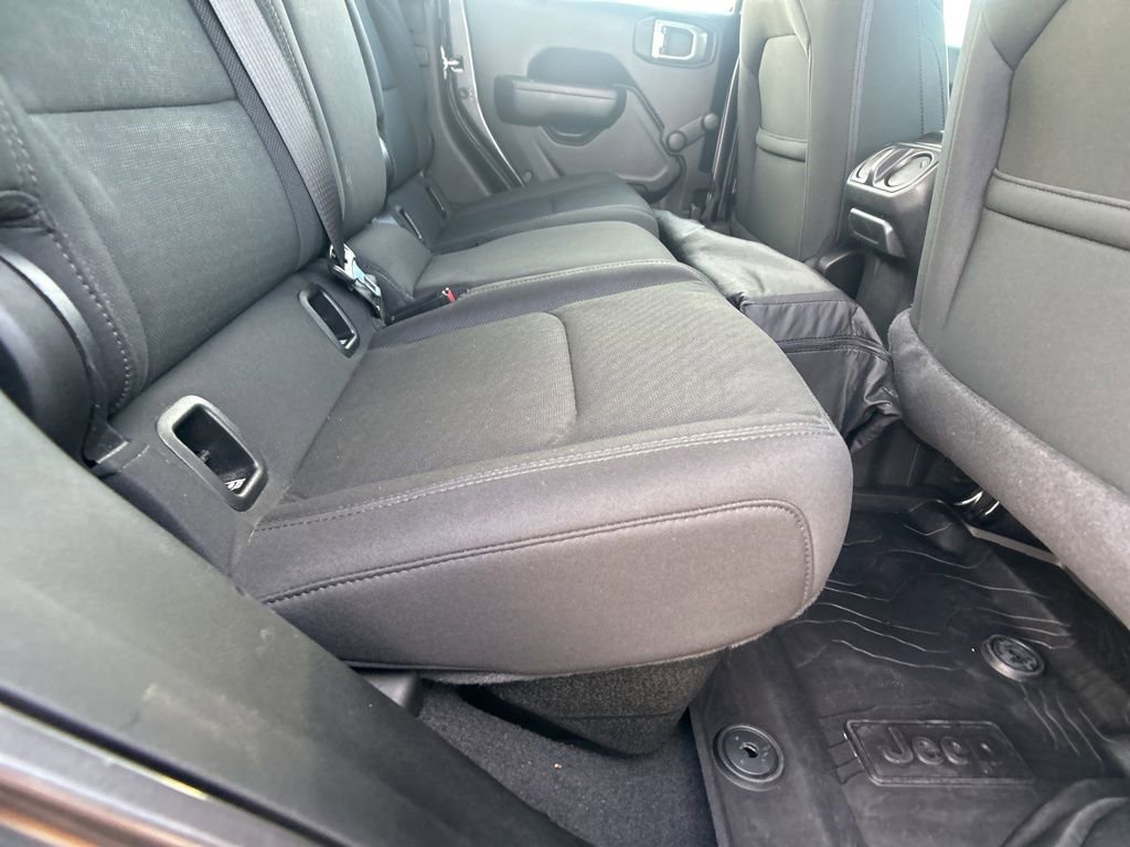 Used 2021 Jeep Gladiator Sport AWD/4WD image 38