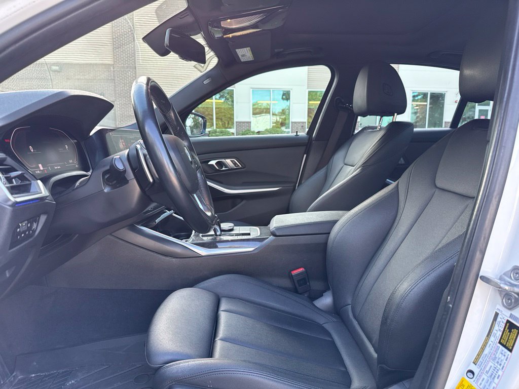 Used 2020 BMW 330i Sedan w/ Convenience Package RWD image 13