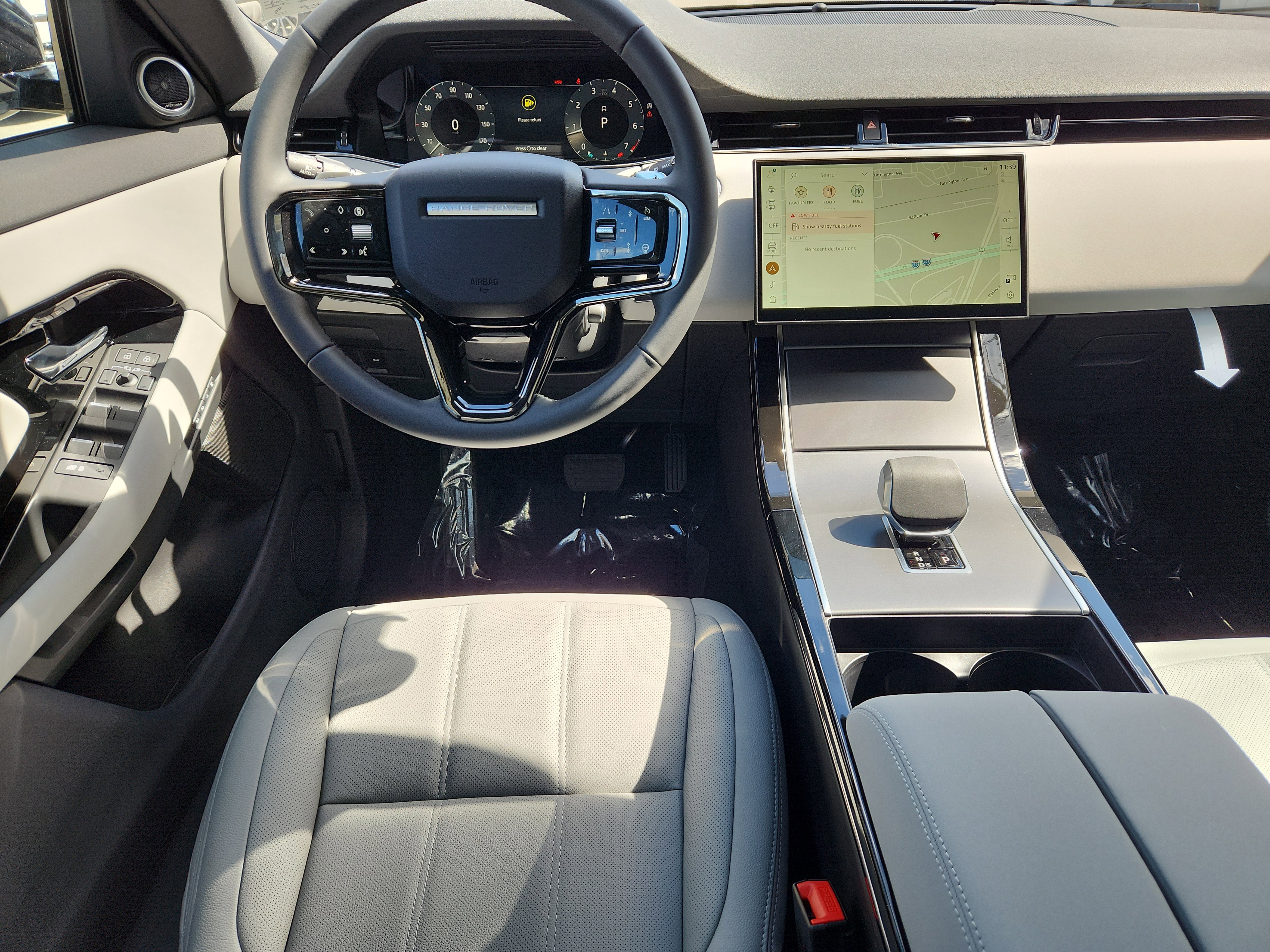 Certified 2026 Land Rover Range Rover Evoque S image 4