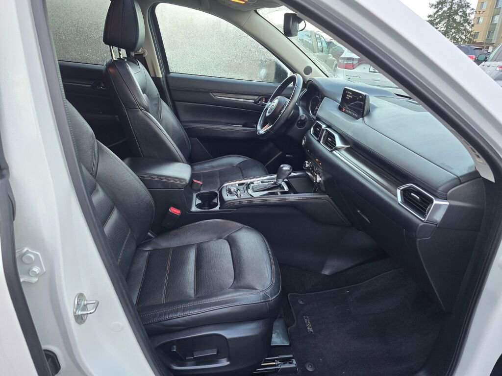 Used 2018 MAZDA CX-5 Grand Touring w/ Premium Package image 11