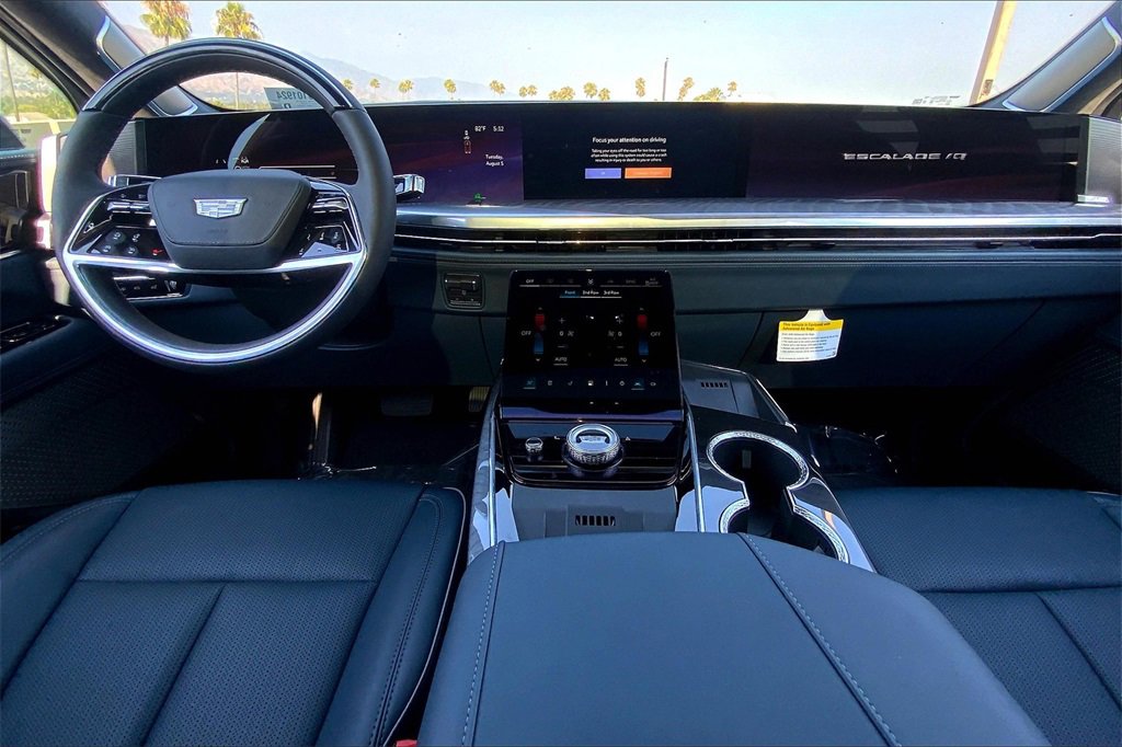 New 2026 Cadillac Escalade IQ Sport 2 w/ LPO, ONYX Package image 7