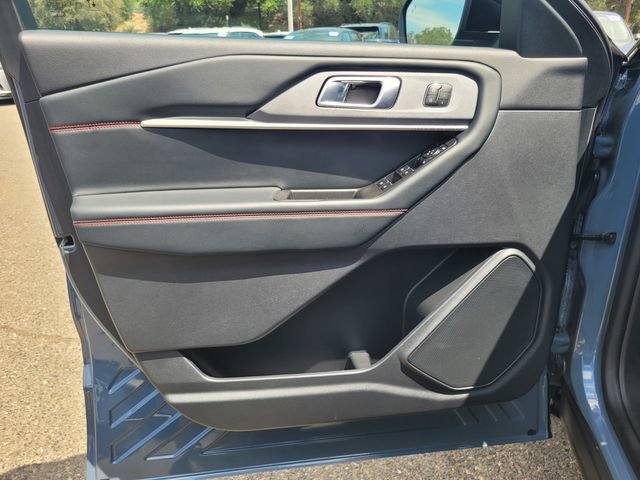 Certified 2025 Ford Explorer ST-Line w/ Premium Package RWD image 16