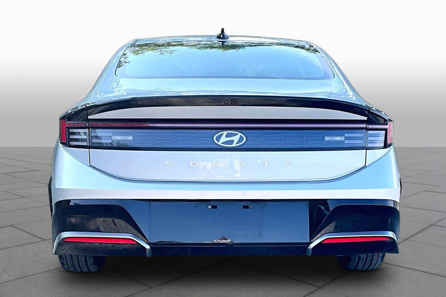 Used 2025 Hyundai Sonata SEL FWD image 5