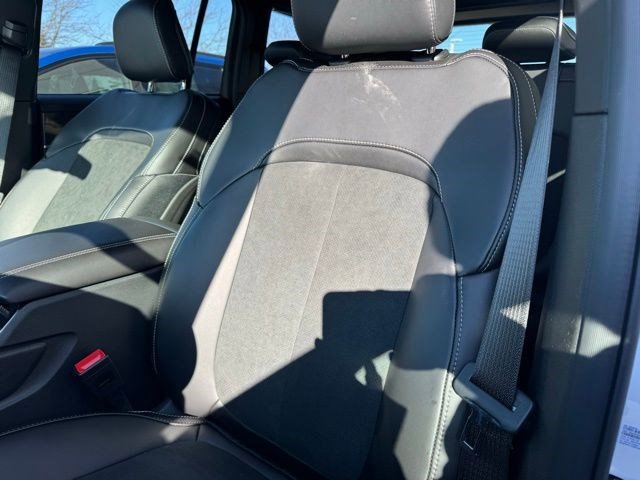 New 2026 Jeep Grand Cherokee Altitude image 23