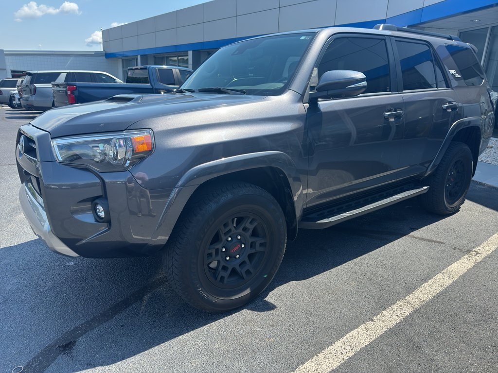 Used 2023 Toyota 4Runner TRD Off-Road Premium w/ Off Road Premium Plus Package AWD/4WD image 3