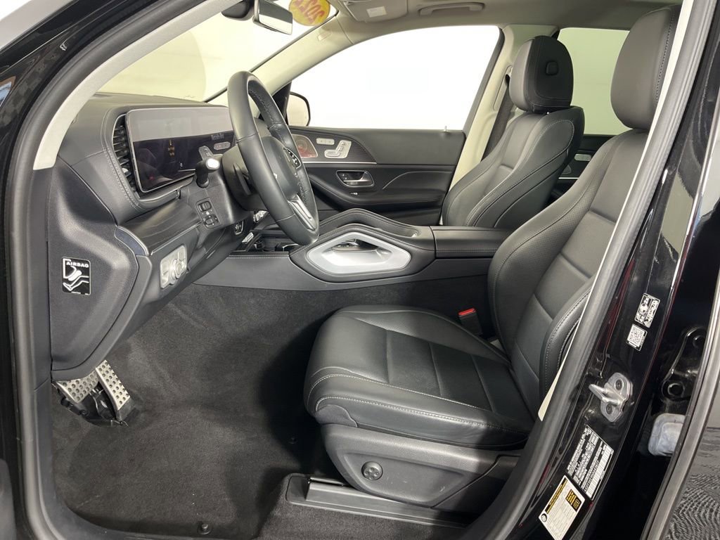 Used 2022 Mercedes-Benz GLS 450 4MATIC image 25