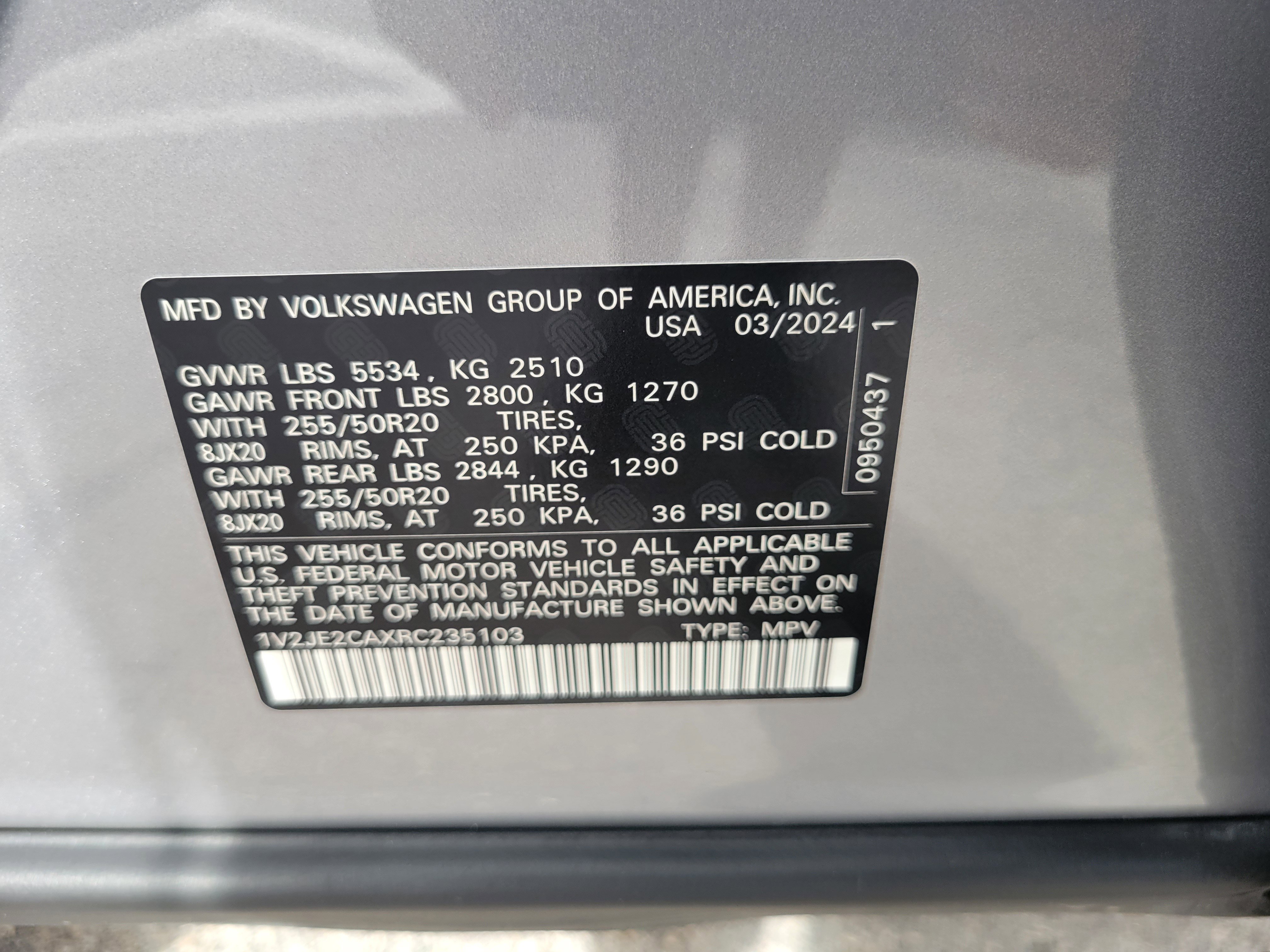 Used 2024 Volkswagen Atlas Cross Sport SE image 27